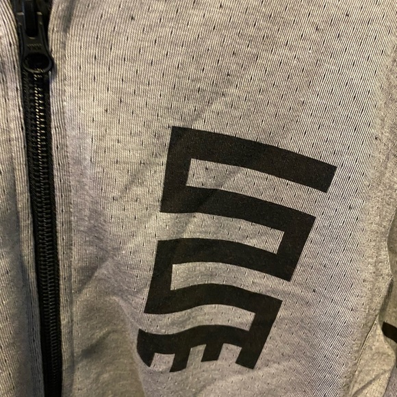 Men’s Jack and Jones Zip up Sweater - Picture 2 of 7